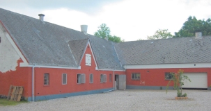 Stald og Garage