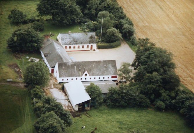 Højgård fra luften c1974